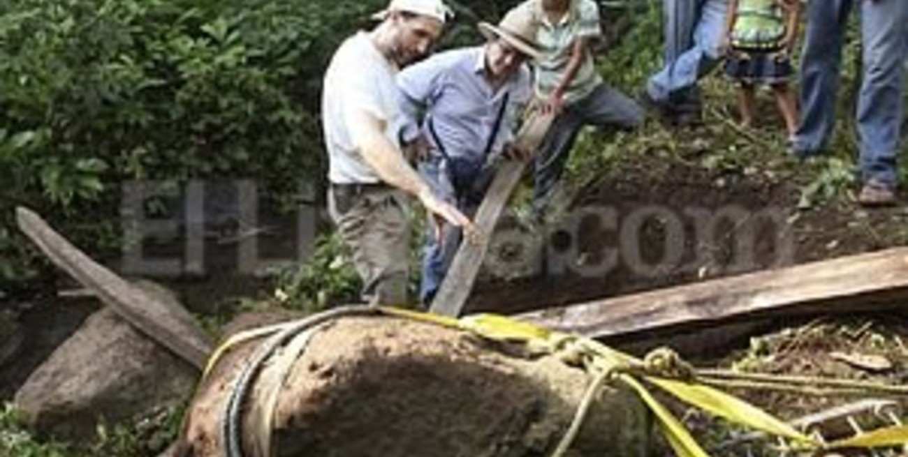 Descubrieron una escultura de un jaguar de 2 mil años de antigüedad