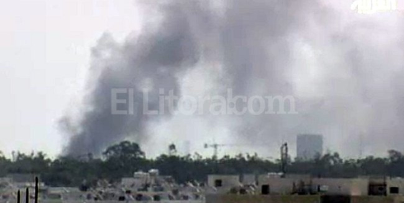Los rebeldes toman la residencia de Gadafi y anuncian que su régimen "ha caído"