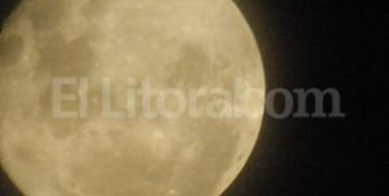 Un fenómeno hará ver más brillante a la Luna