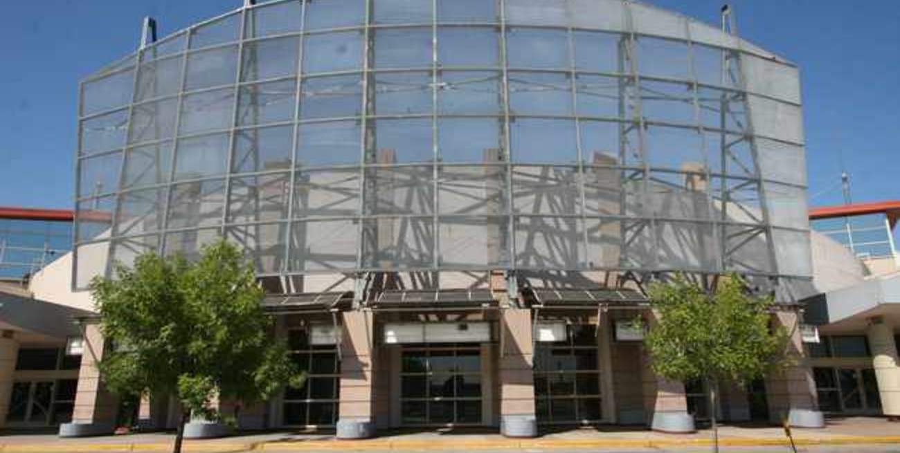 Ordenan frenar la venta del ex shopping Paseo del Sol