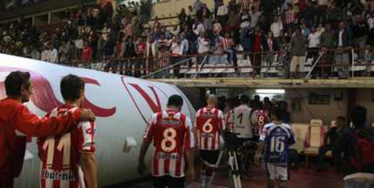 Unión perdió una gran oportunidad de acercarse a la Promoción