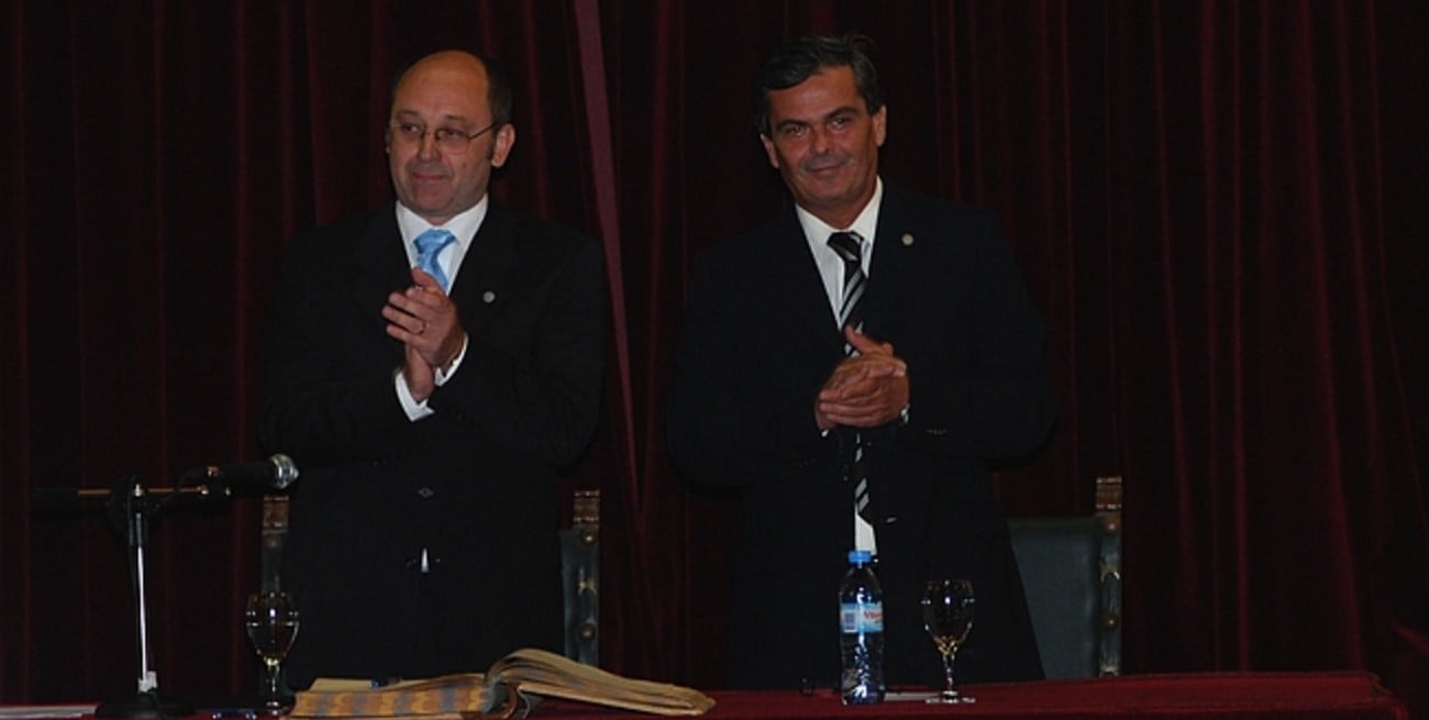 Albor Cantard asumió como rector de la UNL