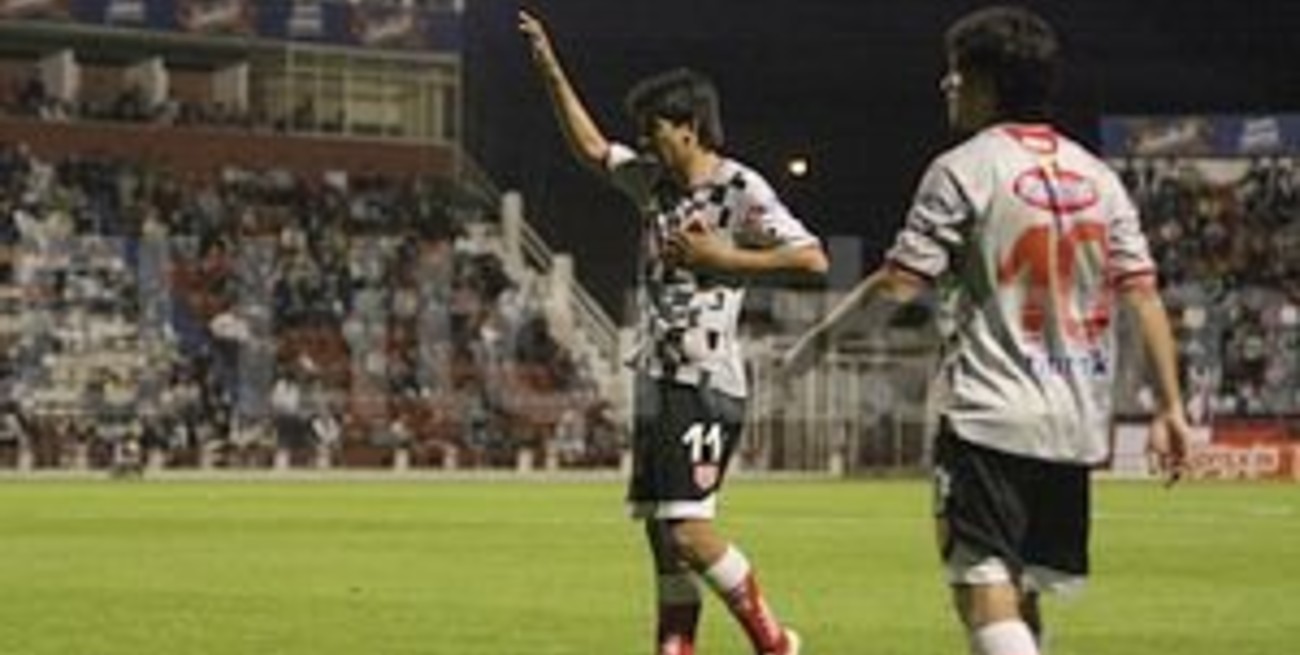 El zurdo Velázquez está para volver ante su ex club