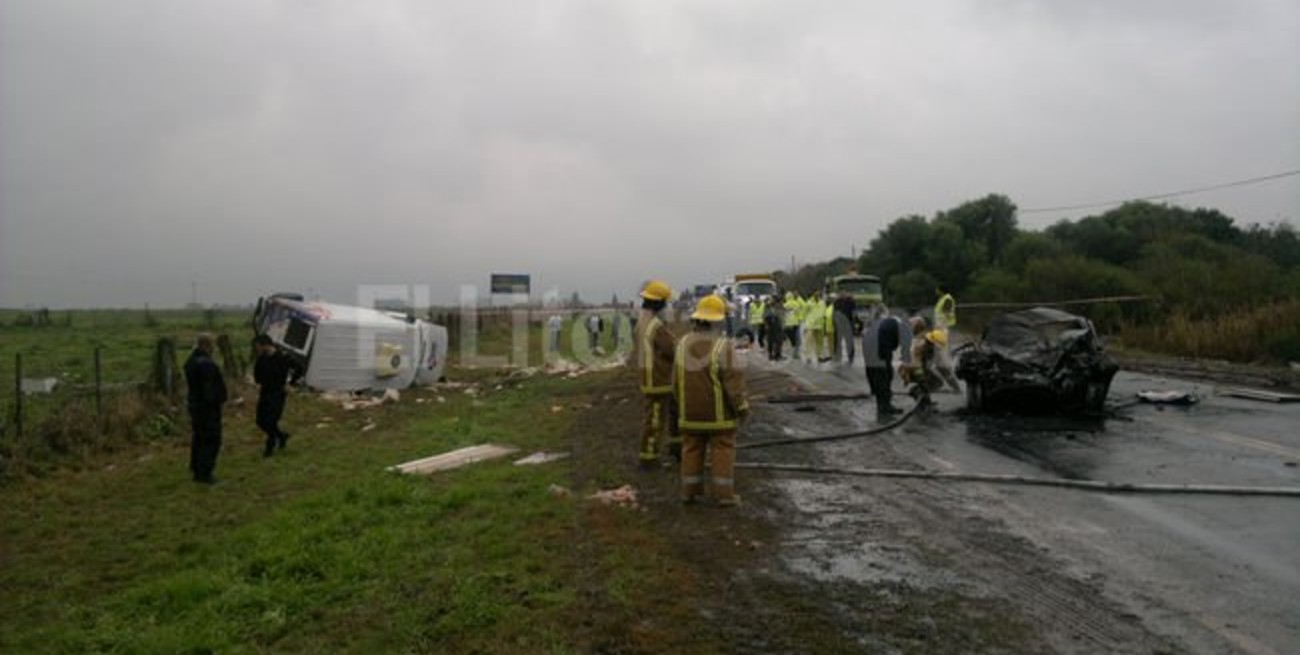 Cinco heridos por un accidente en el acceso norte a Llambi Campbell
