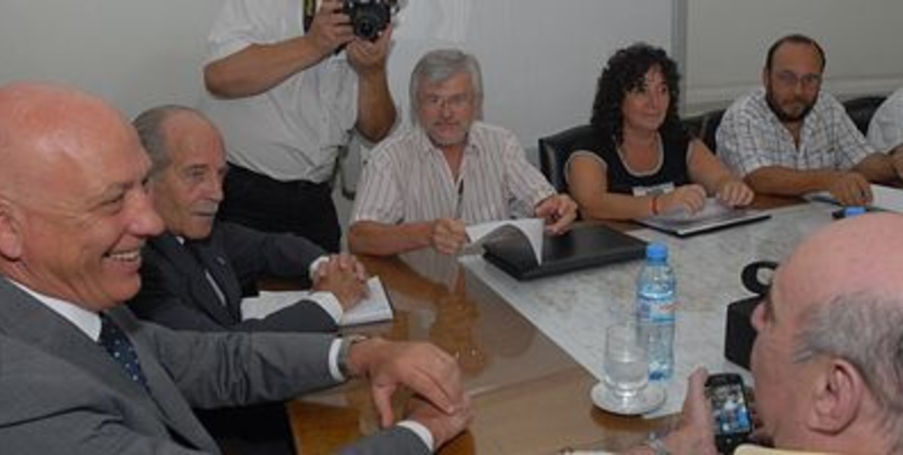 En el primer día, los gremios ratificaron que piden un 20 %