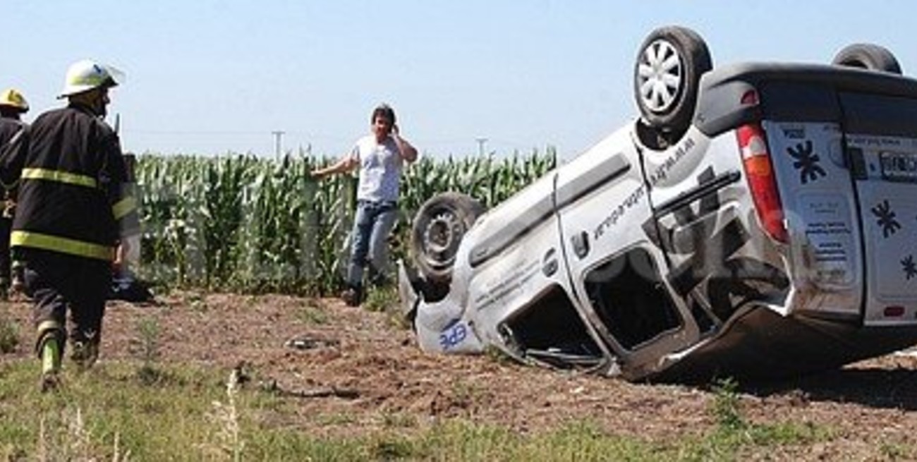 Vuelco y milagro en la ruta