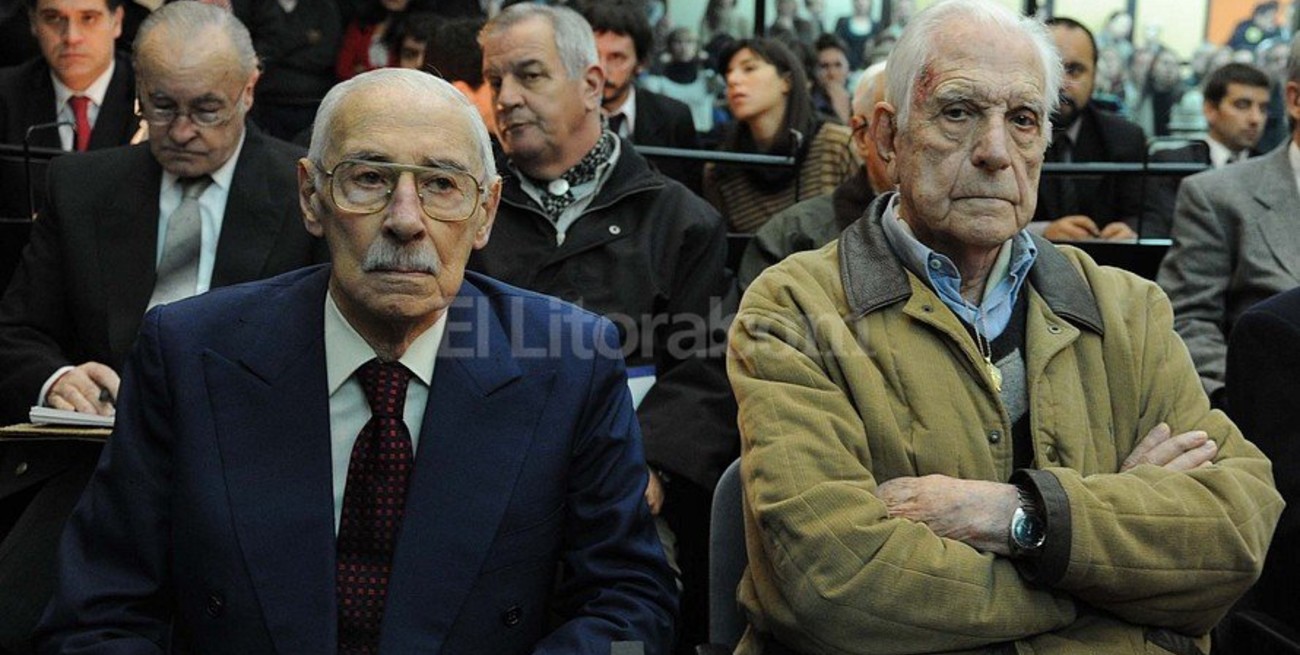 Robo de bebés: 50 años para Videla