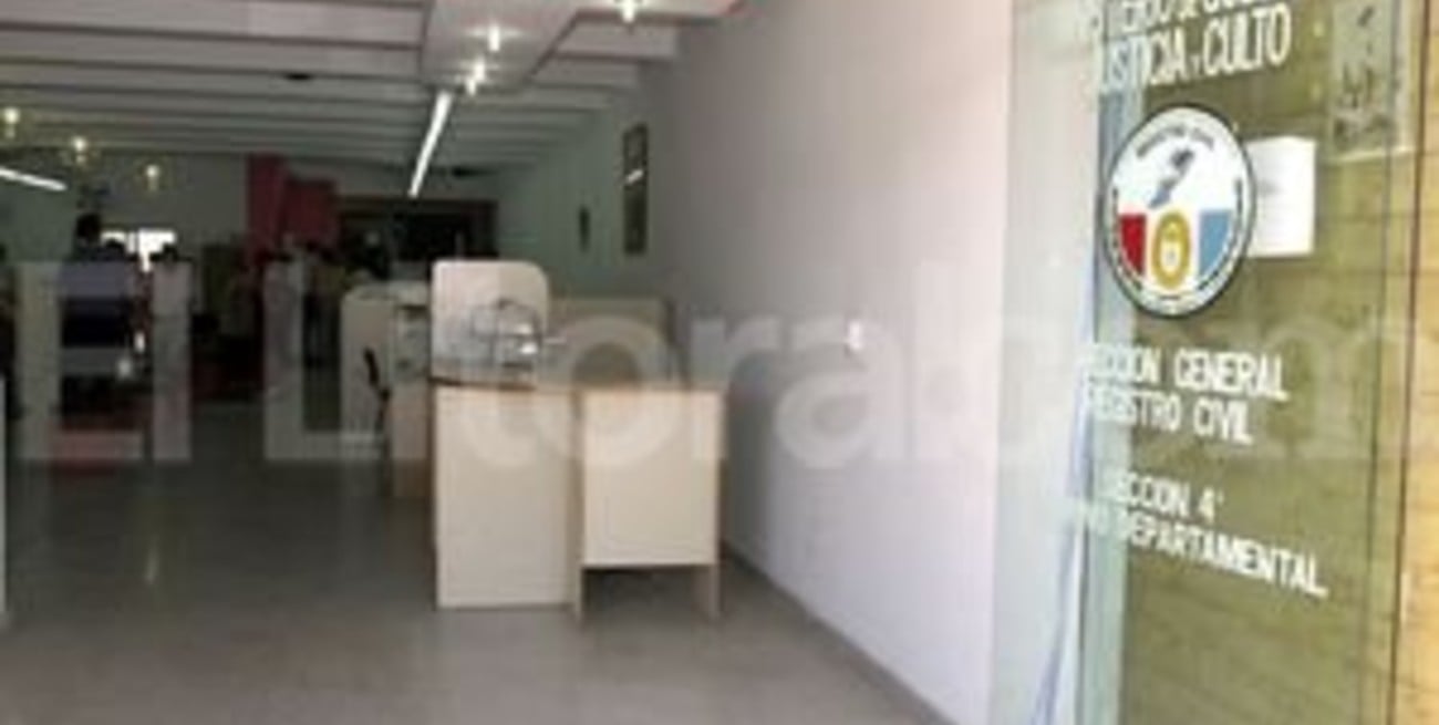 Se casan Mónica y Sandra