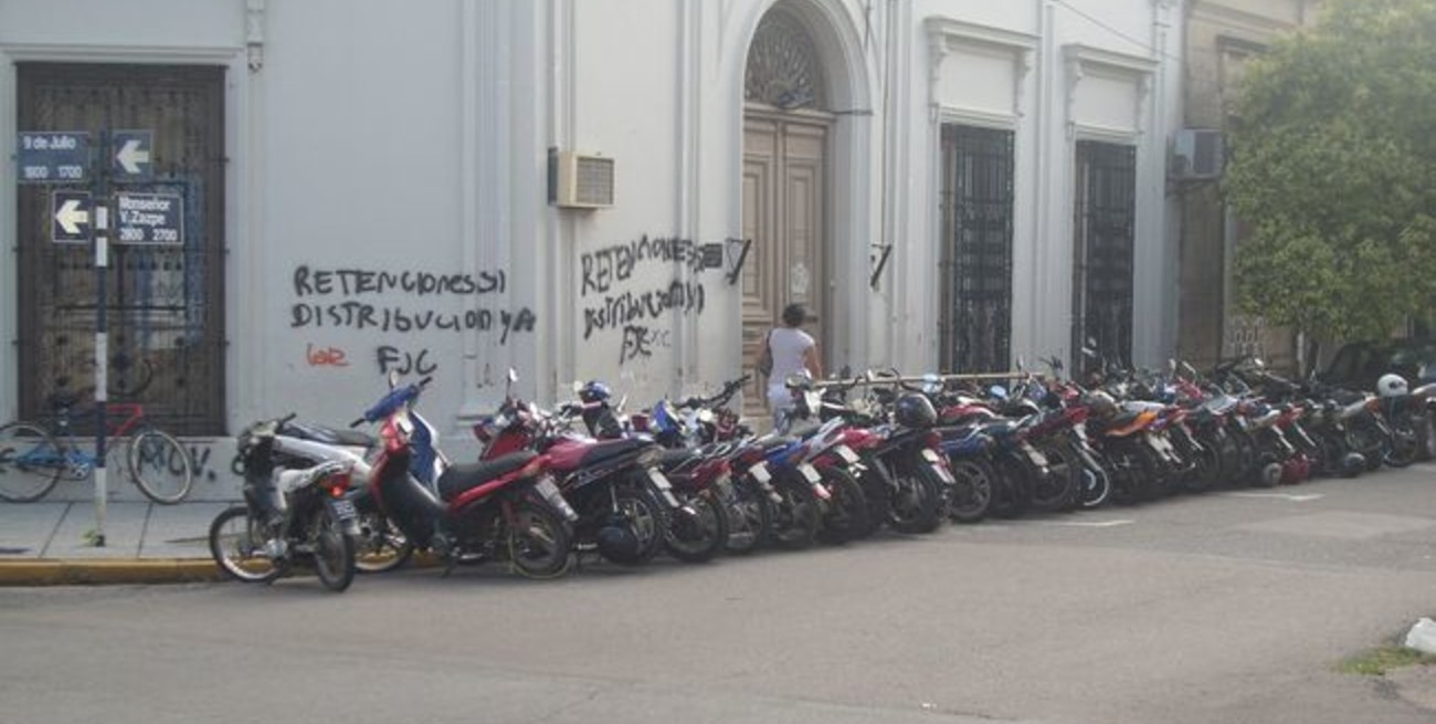 "Que les den un lugar para estacionar"