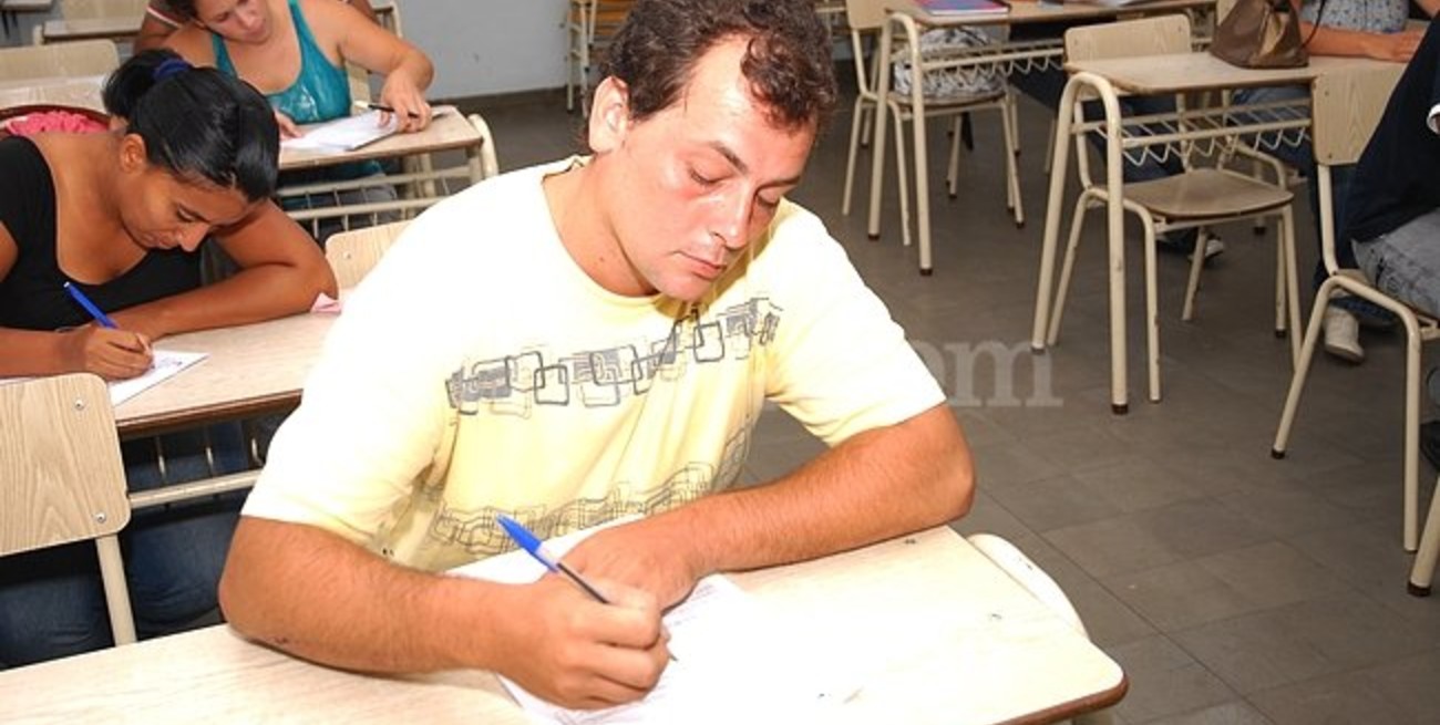 Rindieron para trabajar de portero, cocinero o celador