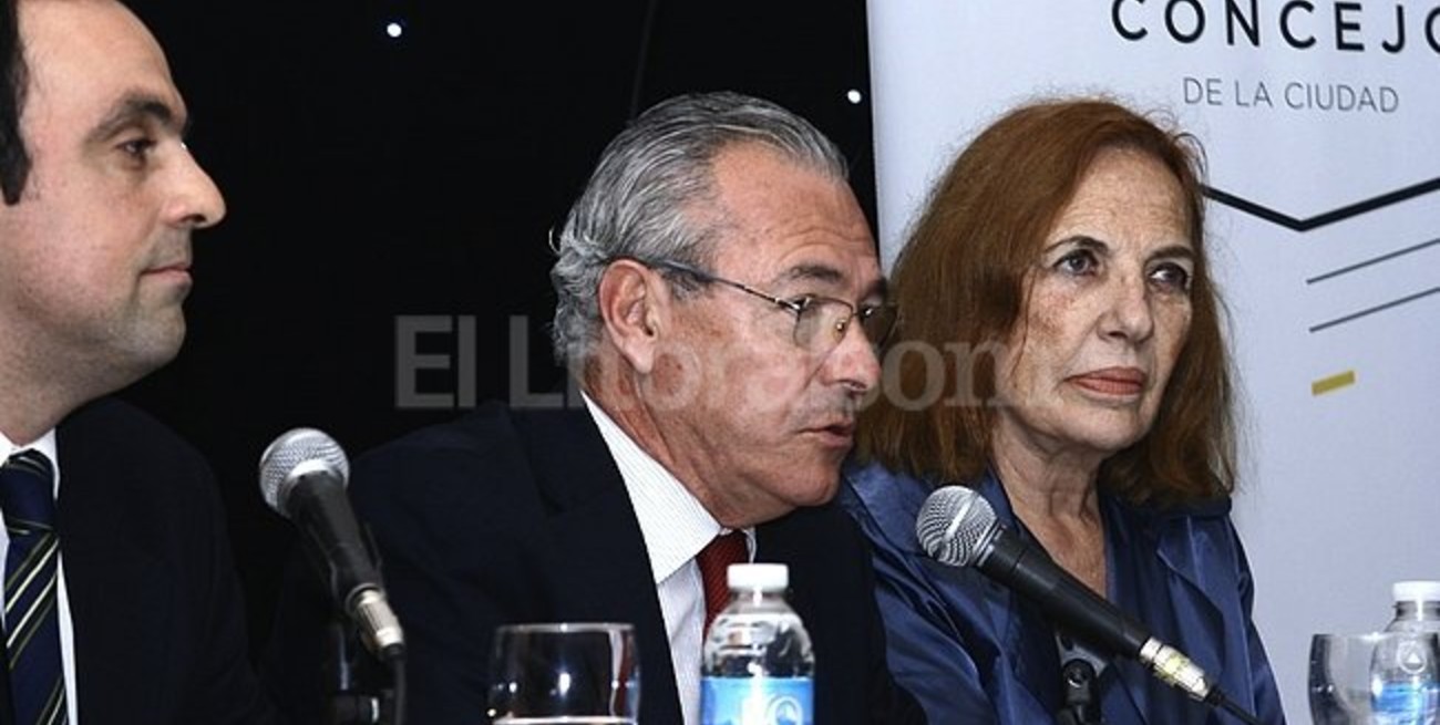 Las calles del puerto ya llevan los nombres de mujeres ilustres de la ciudad de Santa Fe