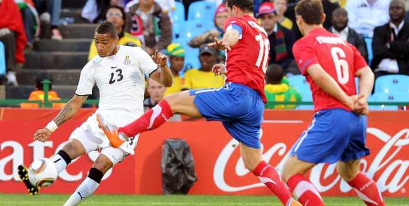 Ghana venció a Serbia con un gol de penal y un buen debut de Baldassi