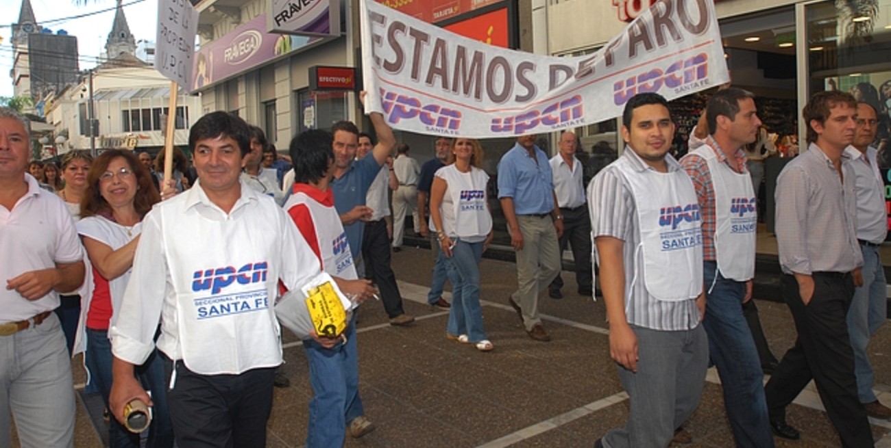 Comenzó un nuevo paro de 3 días de los docentes y los empleados públicos