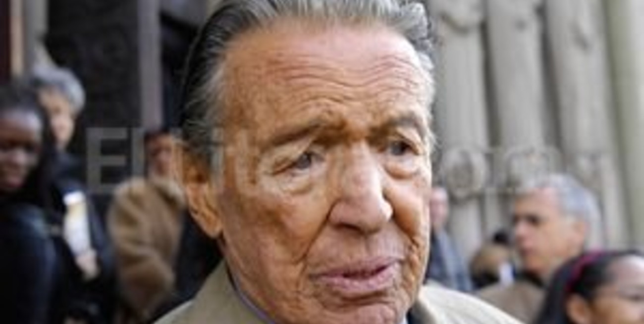 Murió el polémico conductor de TV Mike Wallace