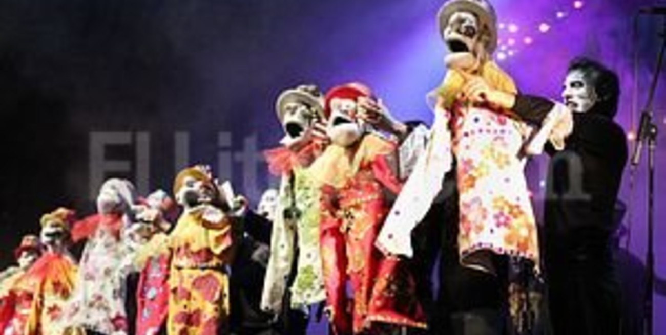 El "Carnavalazo" de Falta y Resto