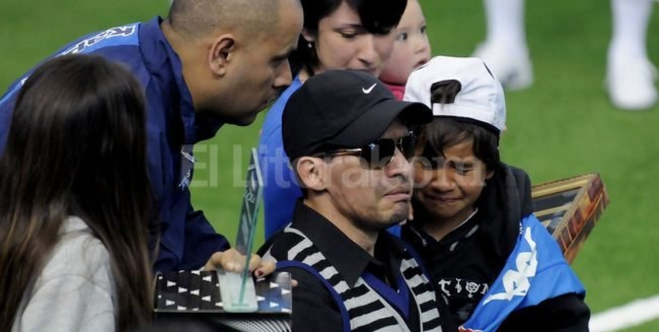 "Les pido a los ladrones que no vengan más porque no hay nada"