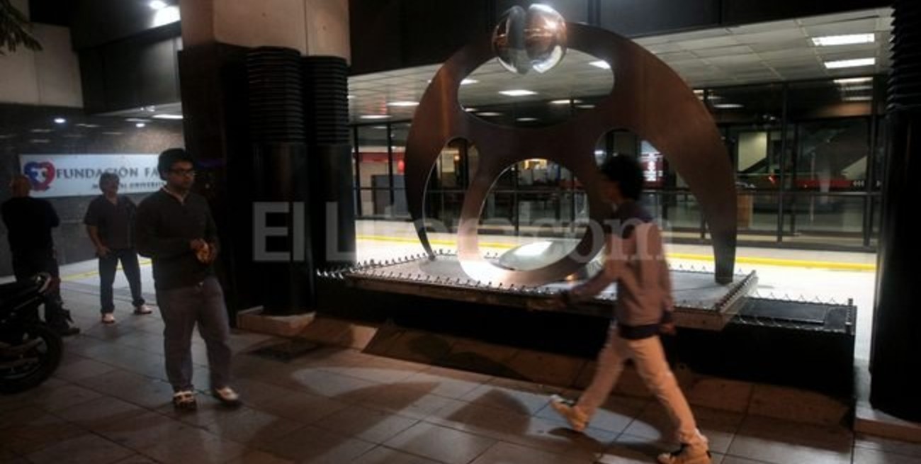 Qué es la "colección subdural crónica" que sufre la presidenta