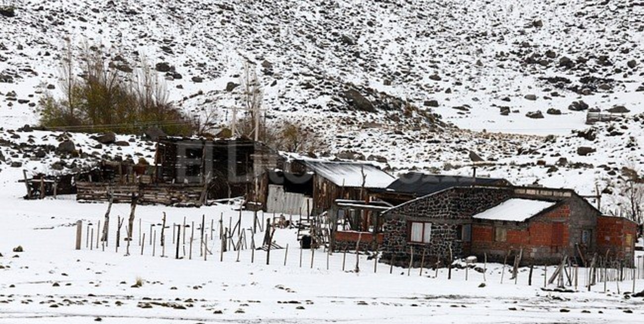 Alerta máxima para la zona aledaña al volcán Copahue