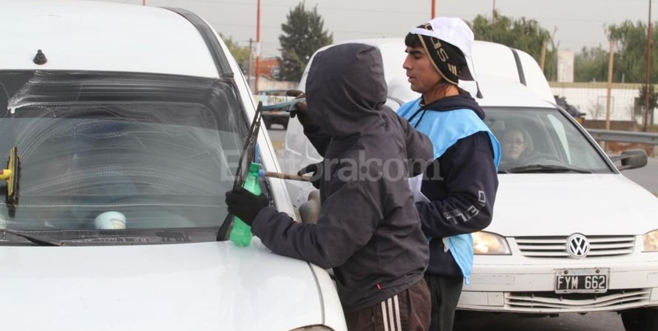 Limpiavidrios: a partir de octubre se podrá aportar al fondo solidario