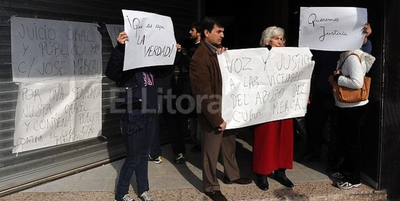 Liberan a un sacerdote que confesó abusos de menores