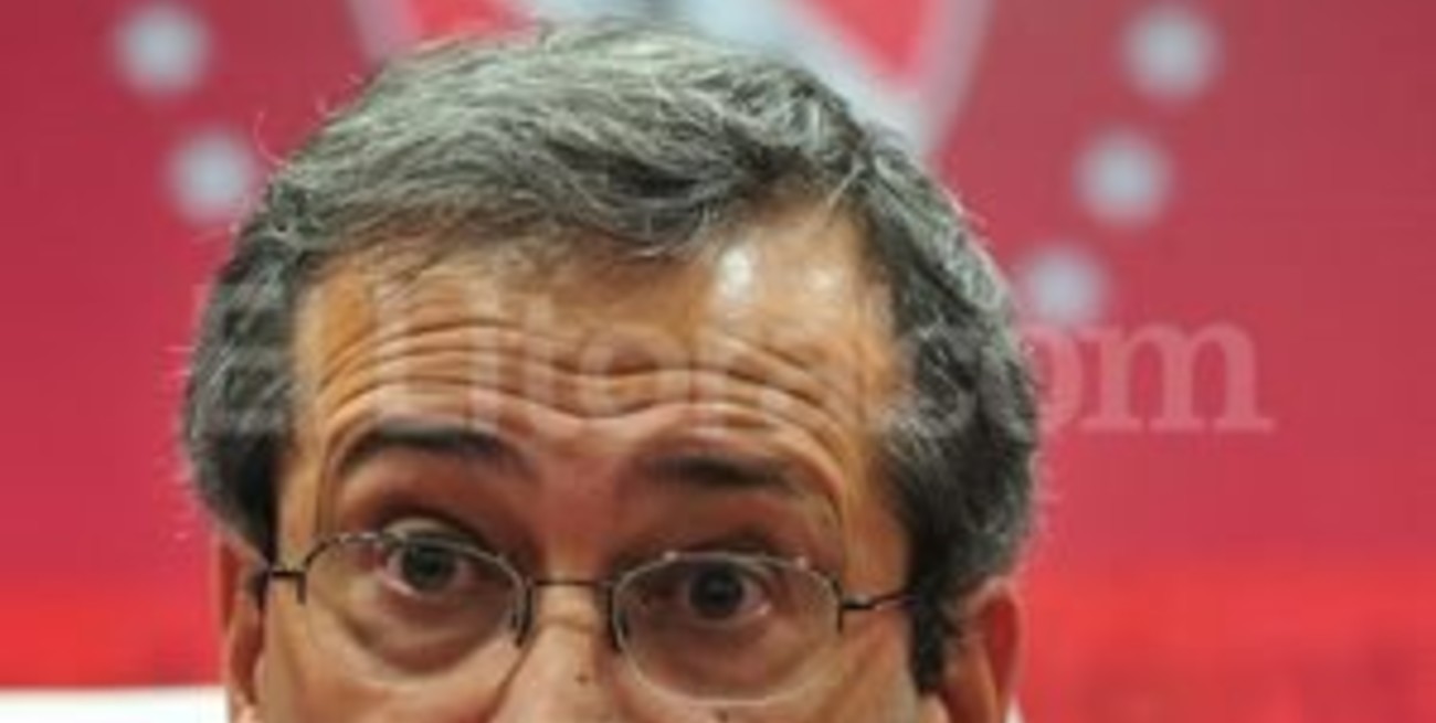 El presidente de Independiente acusó a Racing de "ir para atrás" ante Quilmes