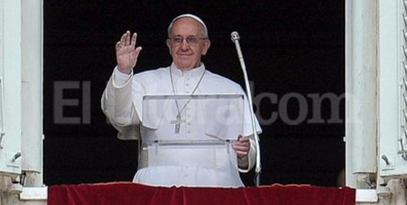 El Papa pidió expresar con comportamientos nuestro compromiso con los sacramentos