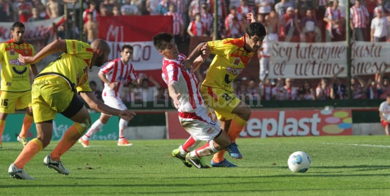 Unión ganó y sus hinchas pusieron "la bolsa de cemento"