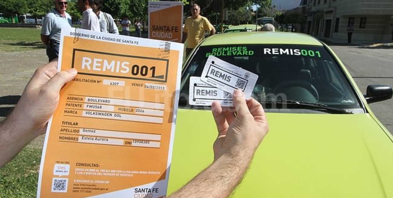 Colocan obleas de seguridad en remises