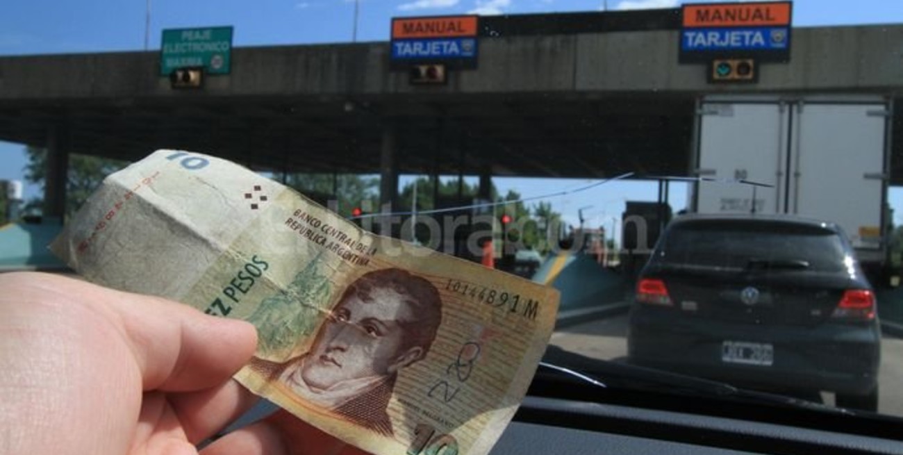 El peaje a los autos y las motos se incrementó 400 % desde 2008