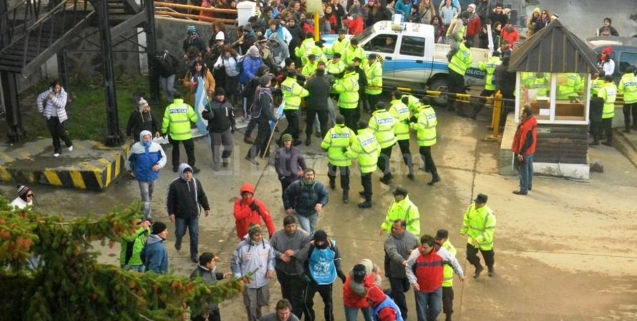 Tierra del Fuego: docentes toman la Casa de Gobierno