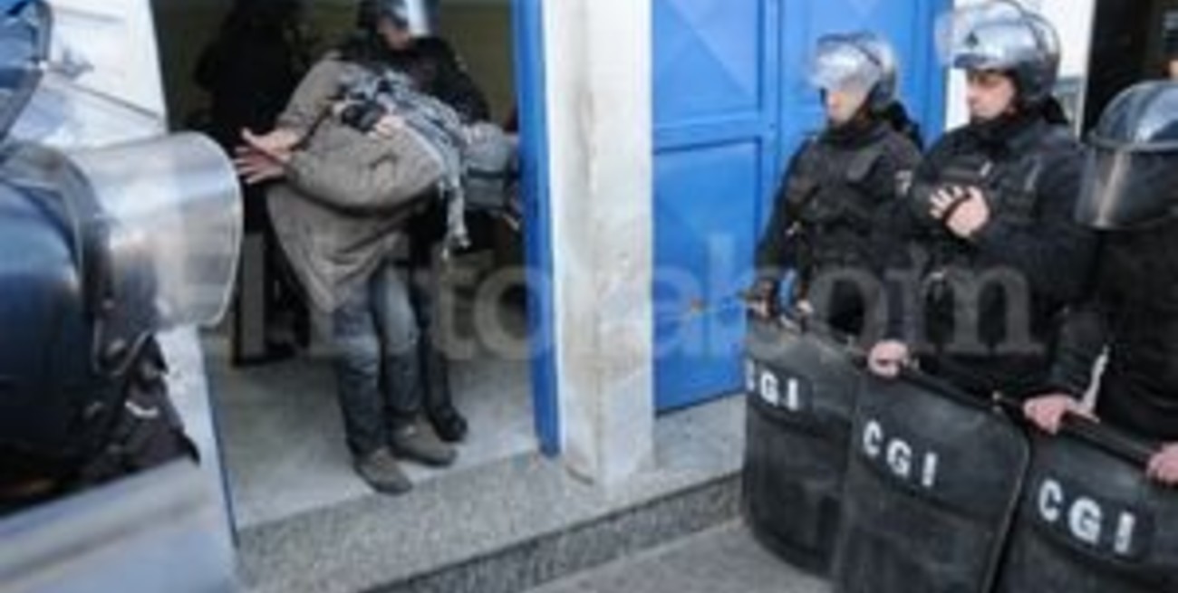 UOCRA: desalojaron dos sedes gremiales