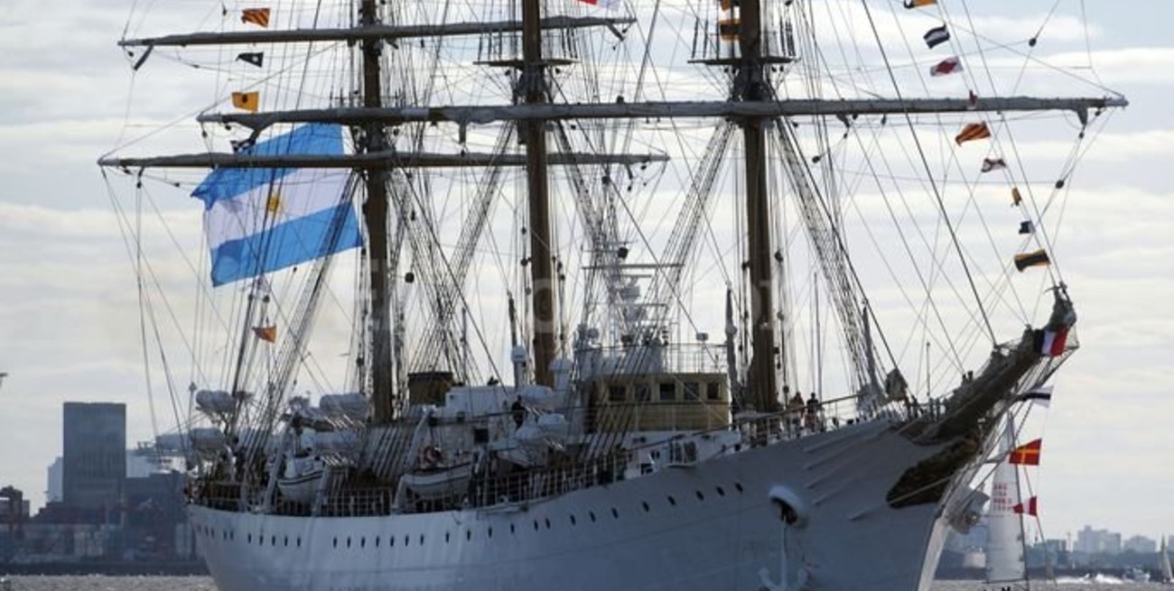 Mar del Plata espera a la Fragata Libertad