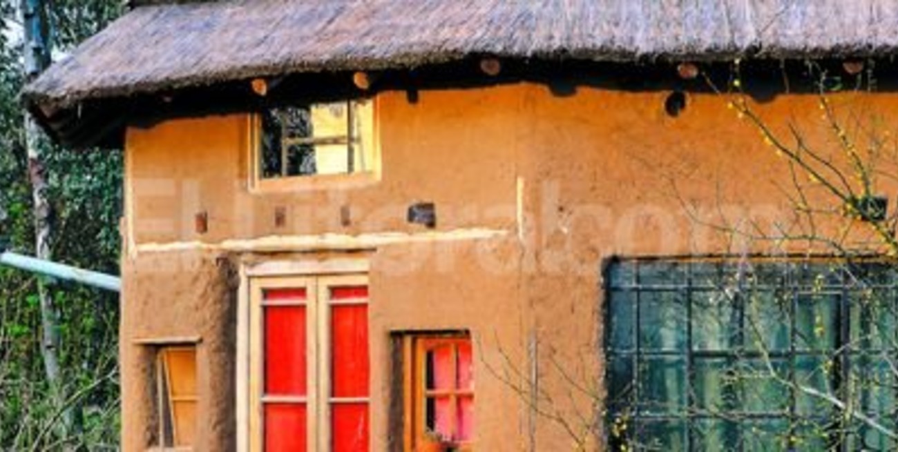 Casas de tierra, una tendencia que vuelve y pide un marco regulatorio