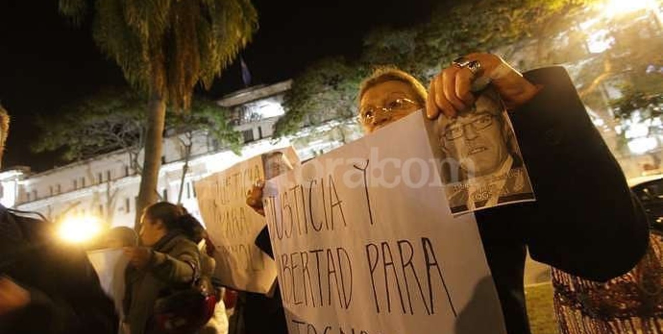 Reclamo de familiares del comisario Tognoli