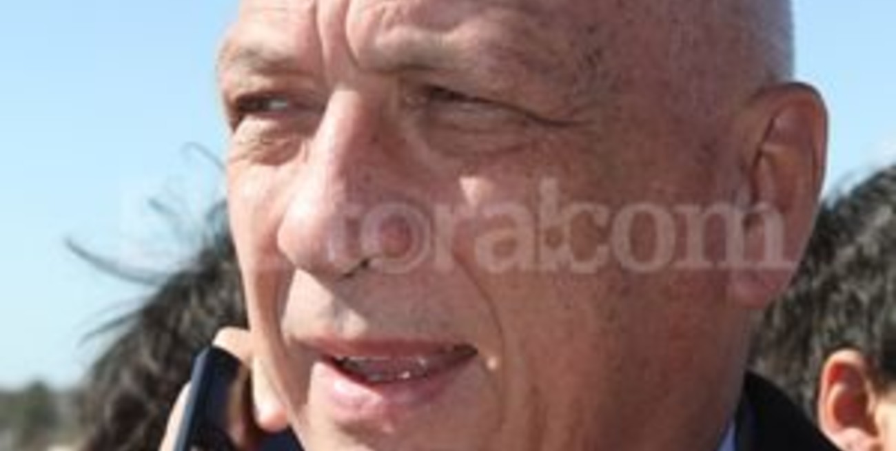 El Ejecutivo dejó abierta la posibilidad de unificar las elecciones en el 2013