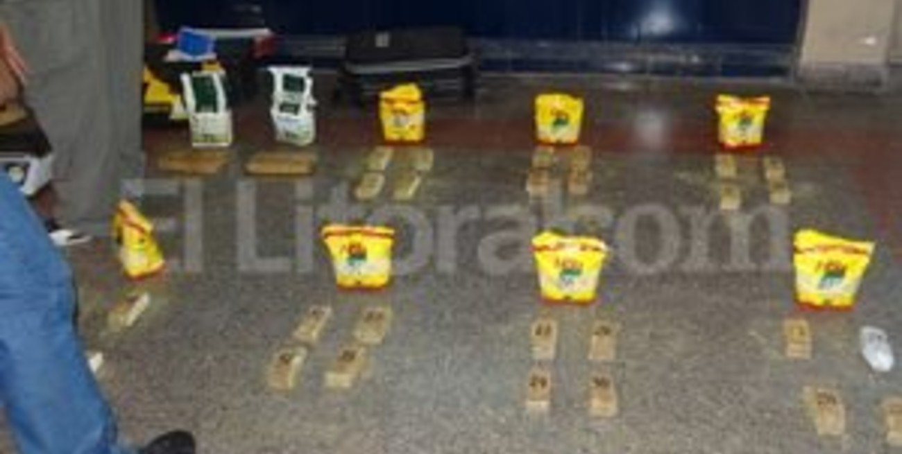 Cayó un joven con 9 kilos de cocaína escondida en paquetes de yerba