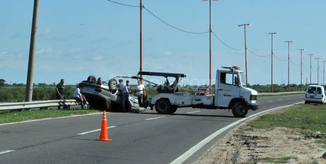 Volcó cerca del Hipódromo