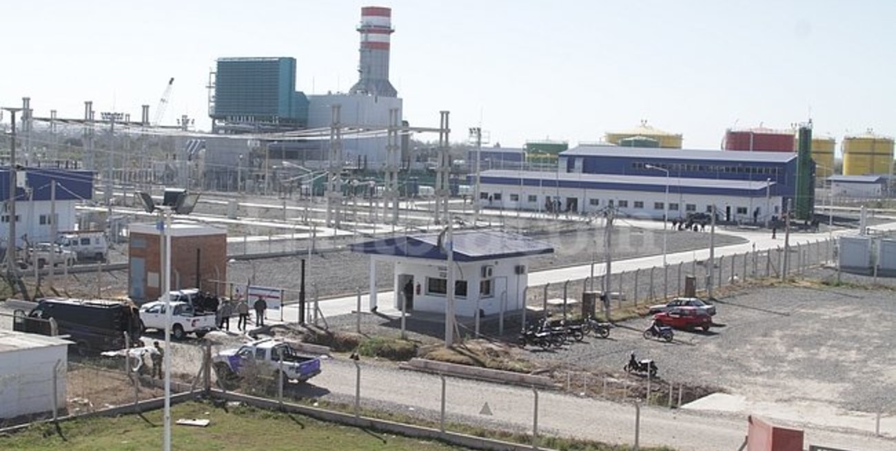 Llegó un generador y una turbina para la usina termoeléctrica de Sauce Viejo