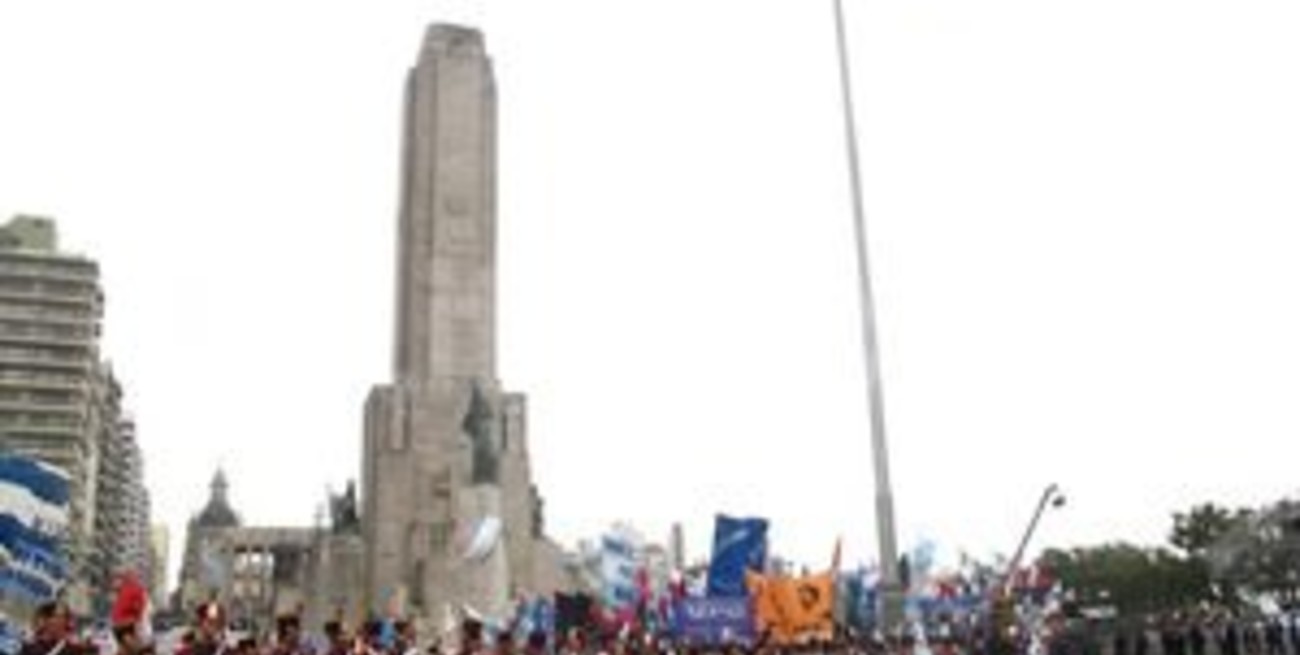 La presidenta encabeza en Rosario el acto por el Día de la Bandera