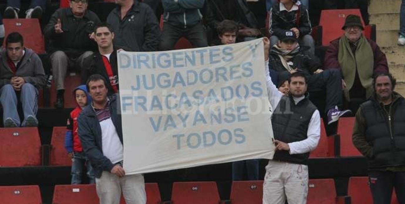 Sin jugar bien rescató un empate