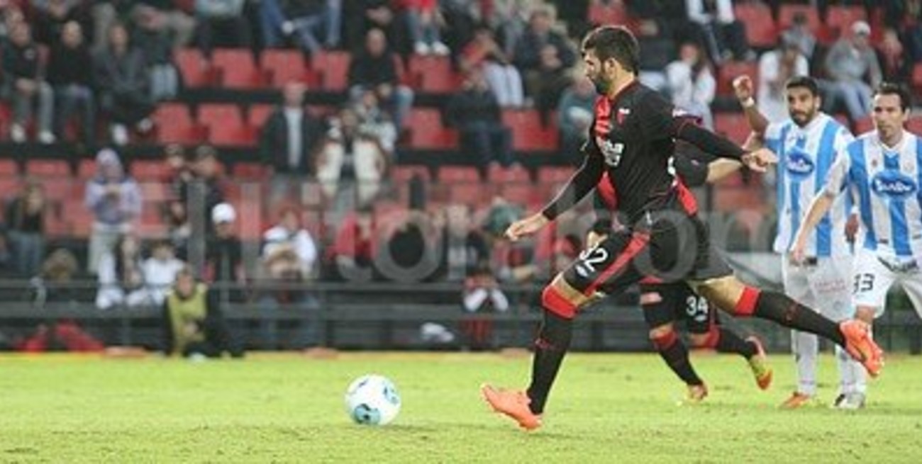 El goleador espera y la gente desespera