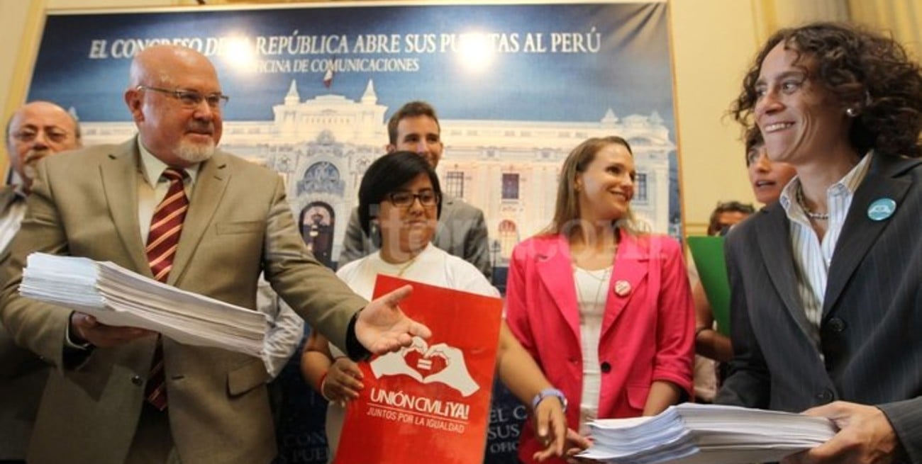 Perú: generó polémica la confesión gay de un congresista