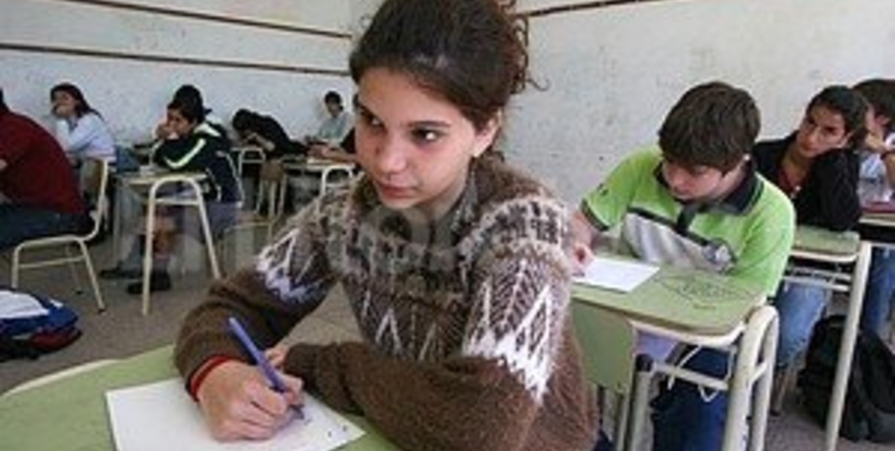 Unos 27 mil alumnos de 5º  y 6º años irán a examen