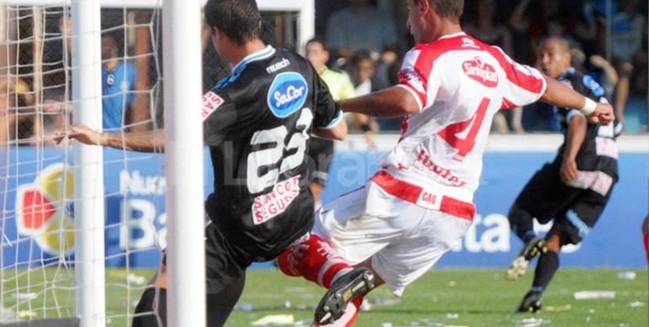 Unión cayó ante Atlético en la Perla del Oeste