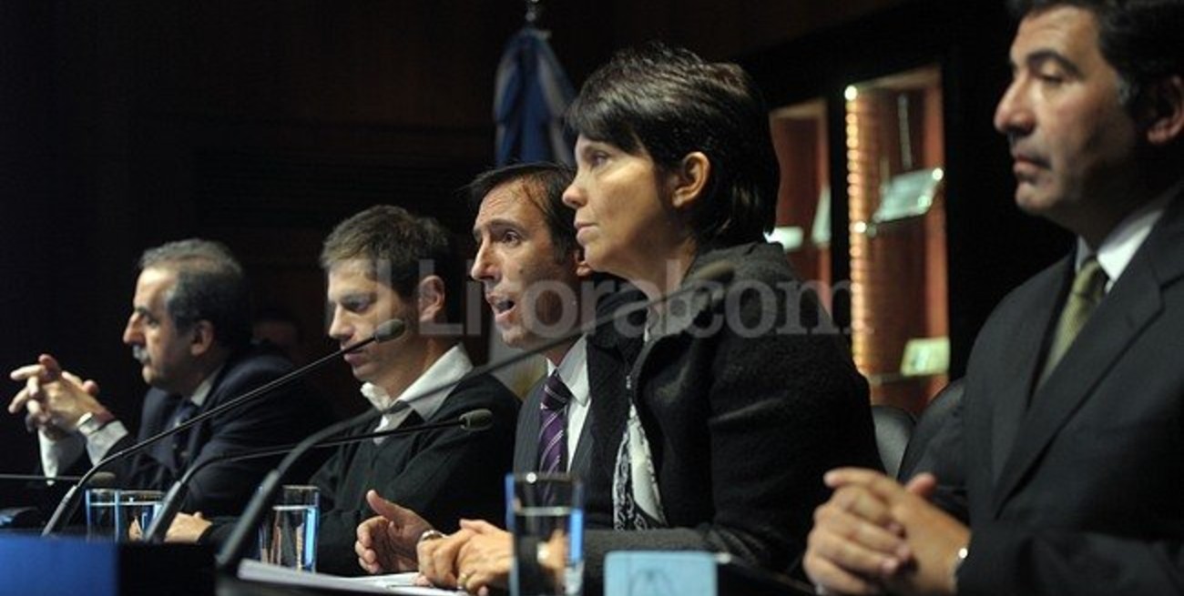 Lanzan bonos para atraer dólares