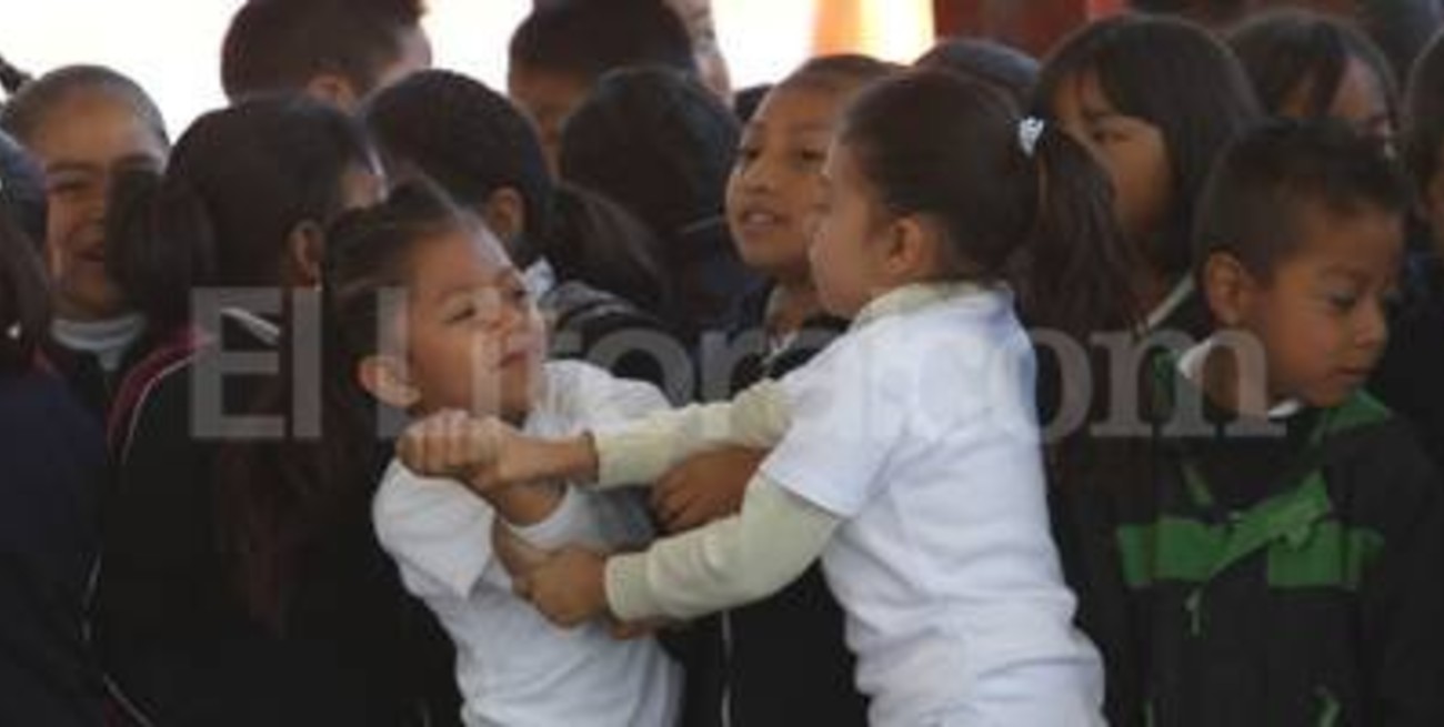 Niña golpeada quiere preguntar a sus atacantes por qué la agredieron
