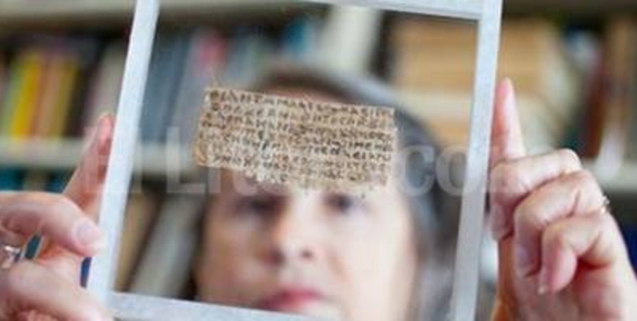 Afirman que papiro 'Evangelio de la esposa de Jesús' no es falso 