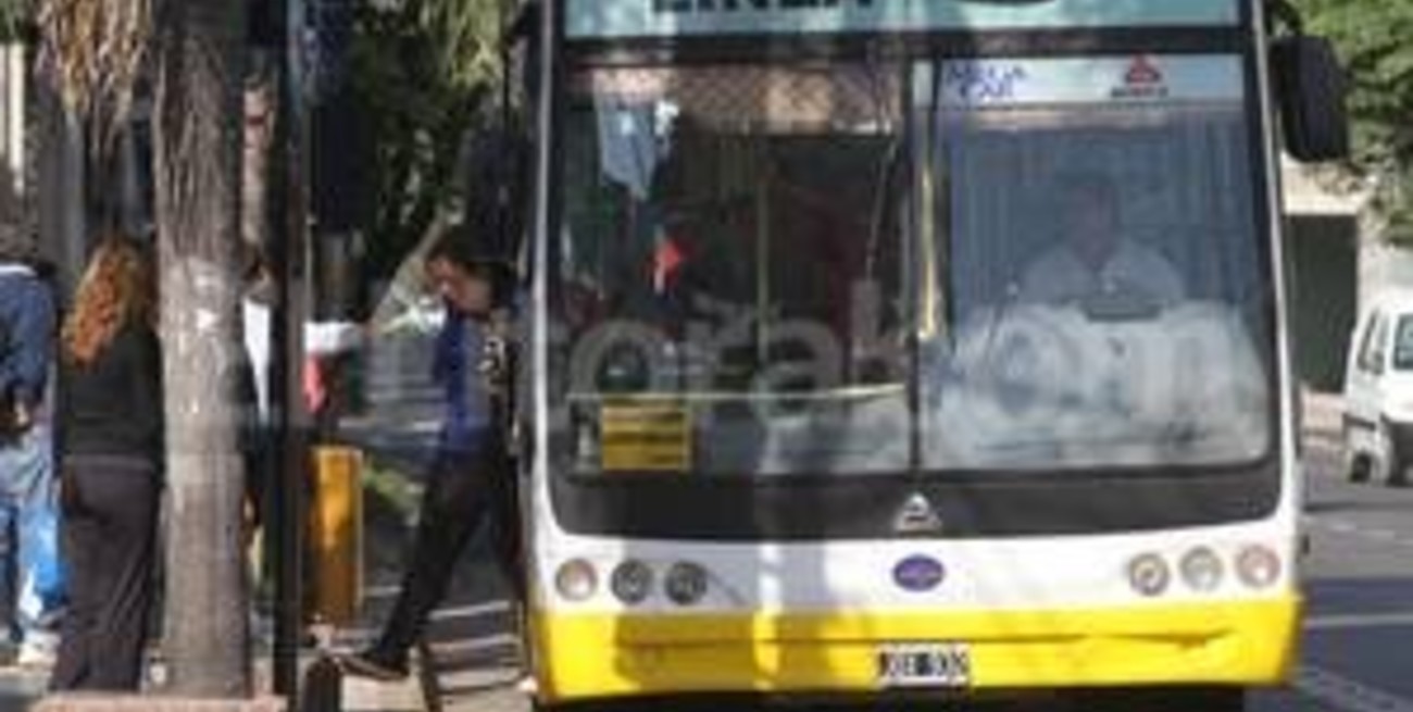 Segundo día de vigilia en la Favaloro