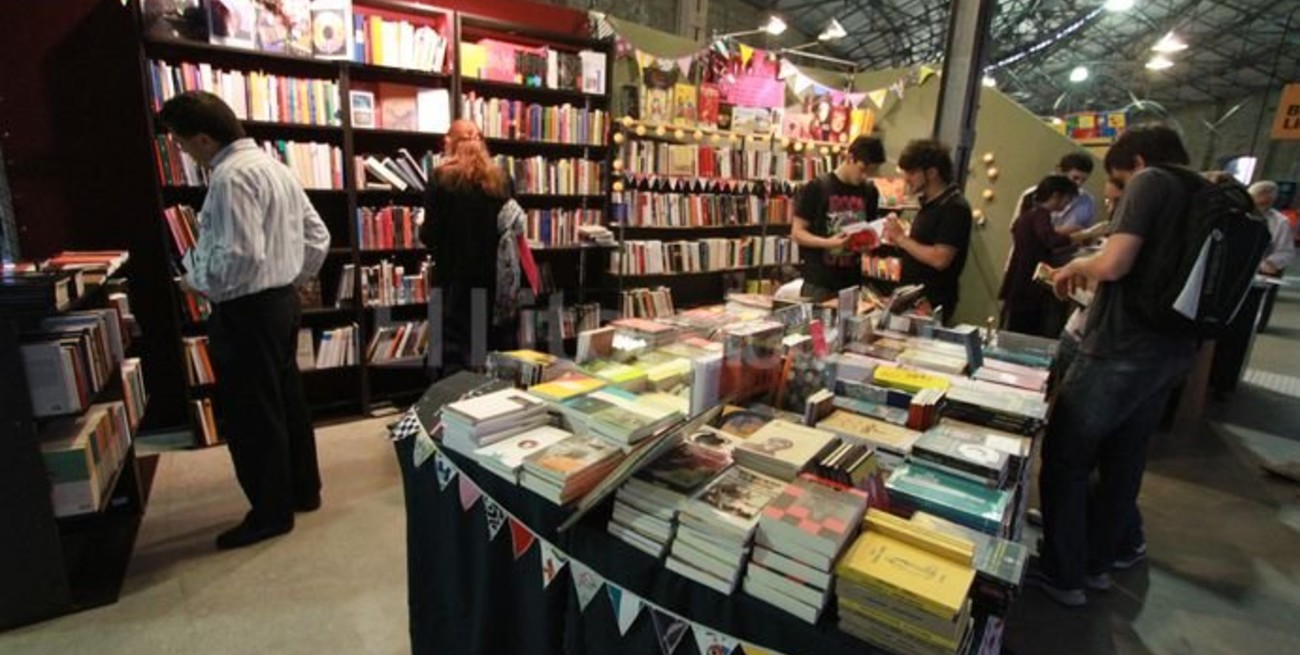 Con un librería nacional en marcha, el texto universitario se reinventa