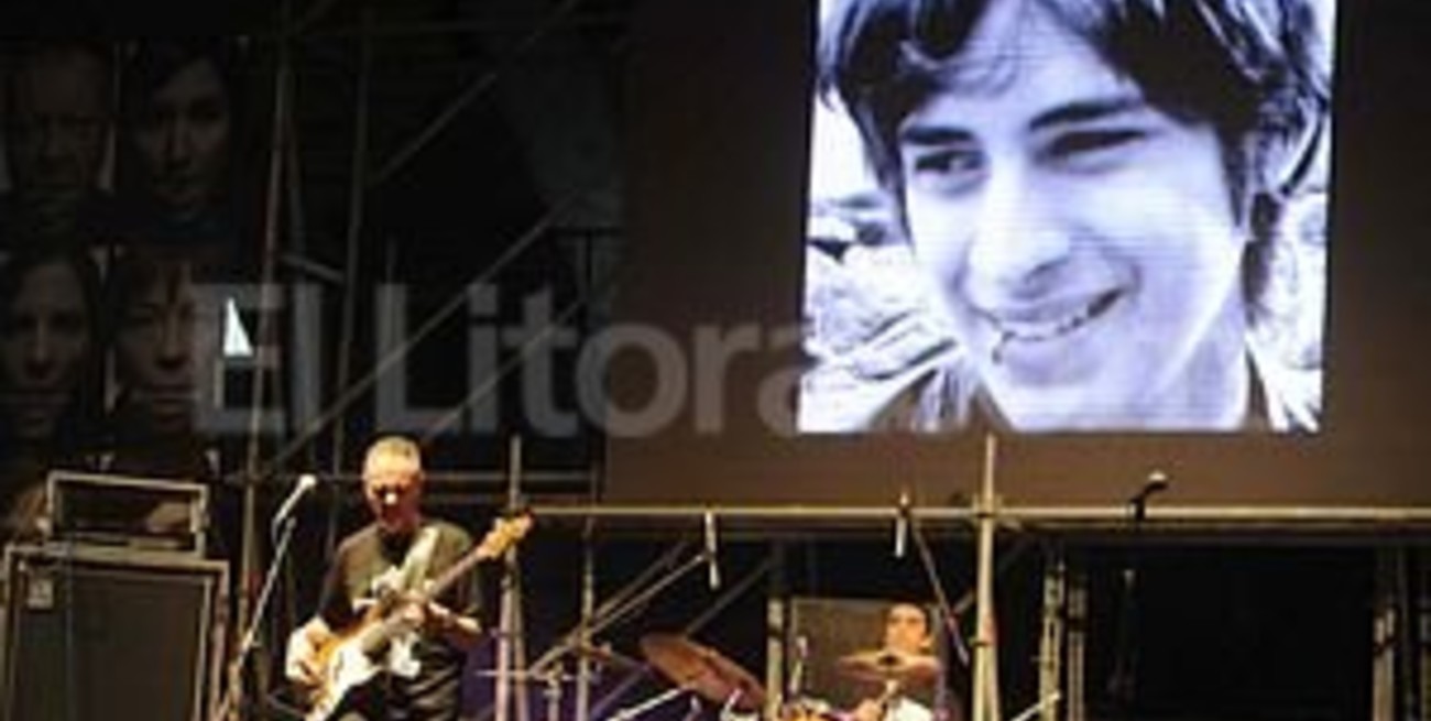 León Gieco homenajeó a los chicos del Colegio Ecos y a todas las víctimas del tránsito